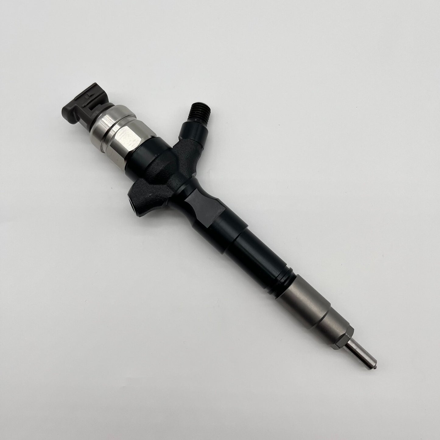 095000-5881 DIESEL FUEL INJECTOR 095000-5880 for TOYOTA HIACE Hilux 23670-30050