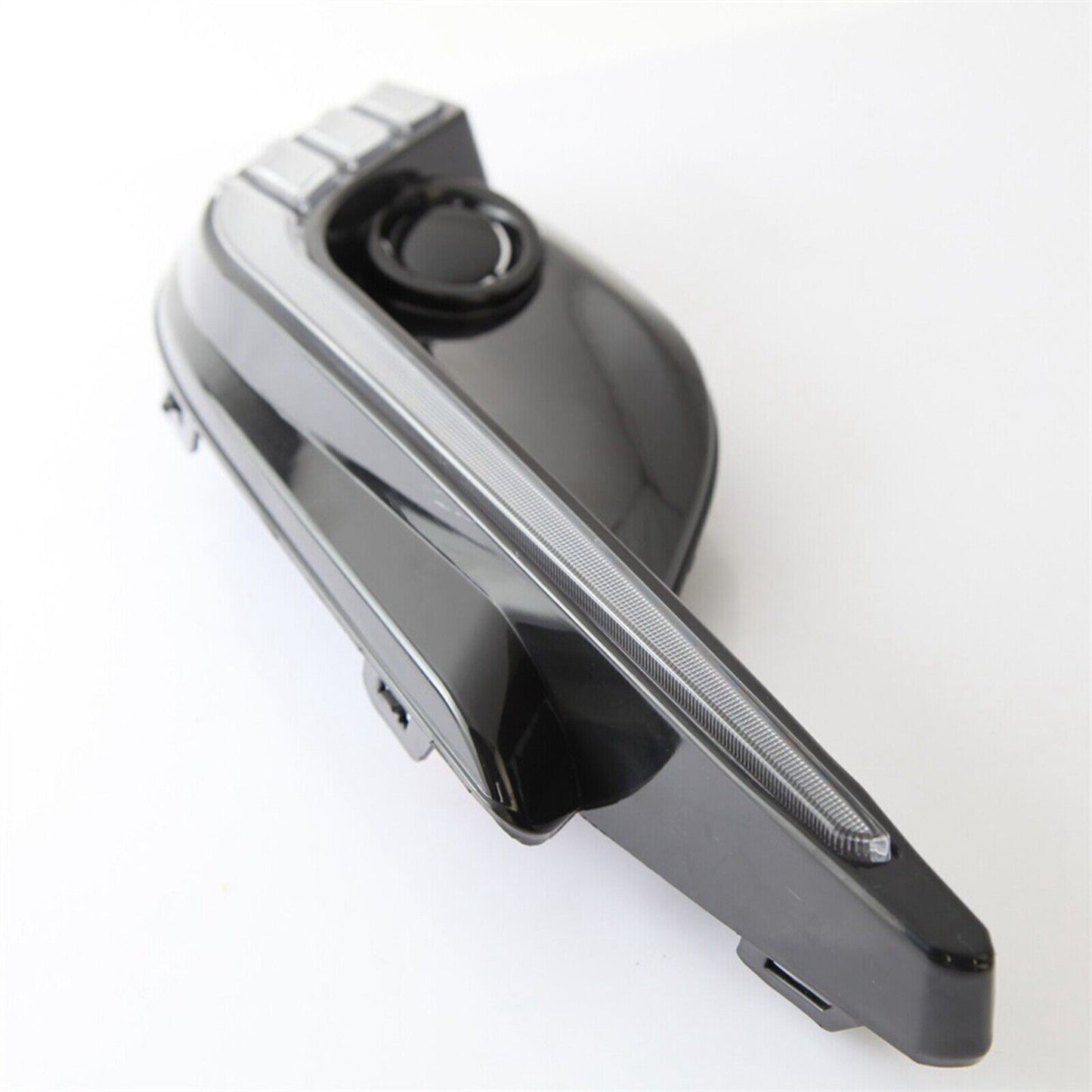 1 Pair LED Daytime Running LightTurn Signal Fog Lamp for Mazda 3 Axela 2017-2018