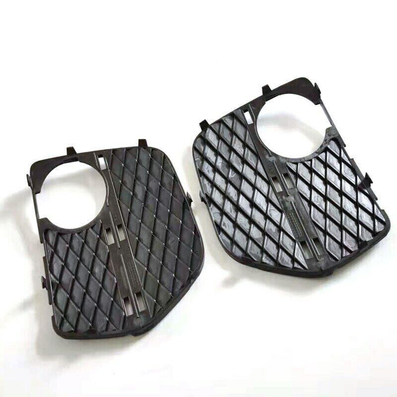 A pair of front bumper fog light enclosed mesh barbecue grills suitable for BMW X6 E71 2012 - 2014.
