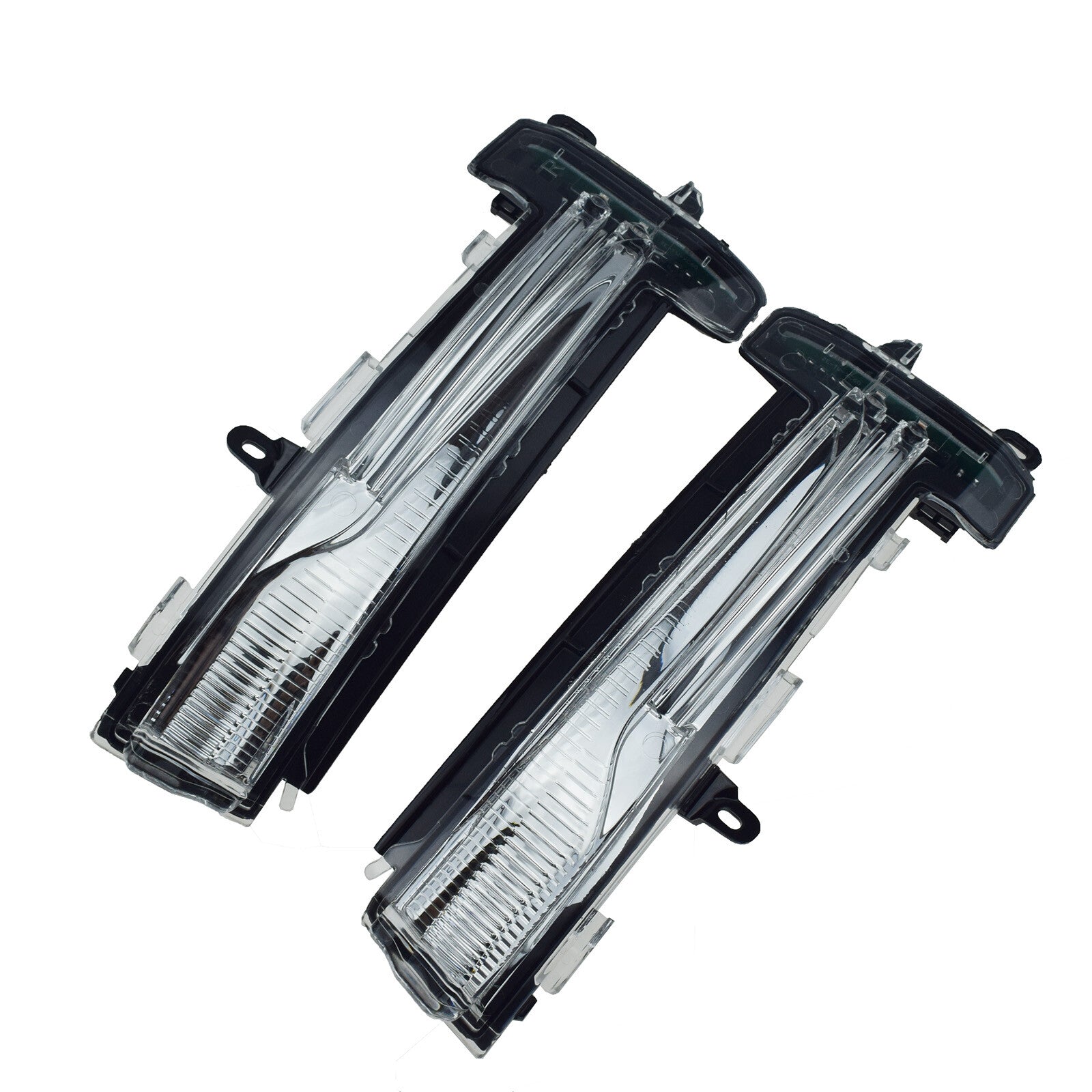 A pair of front left and right LED turn signals are included for the for Volvo XC60 (2014-17).